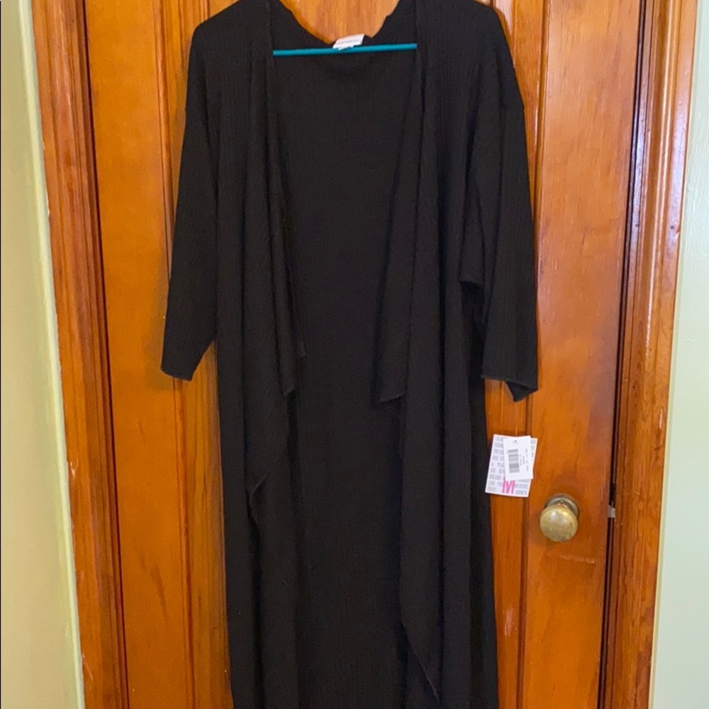 Lularoe Shirley black